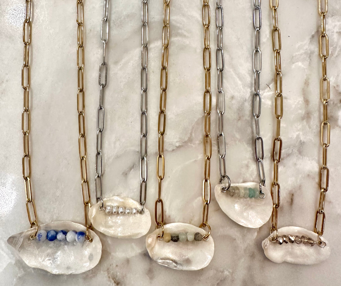 Paperclip Horizontal Oyster - Color Beads Option